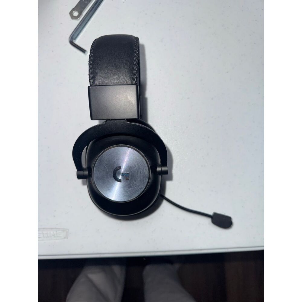 Logitech G PRO X Wireless LIGHTSPEED Gaming Headset in black.